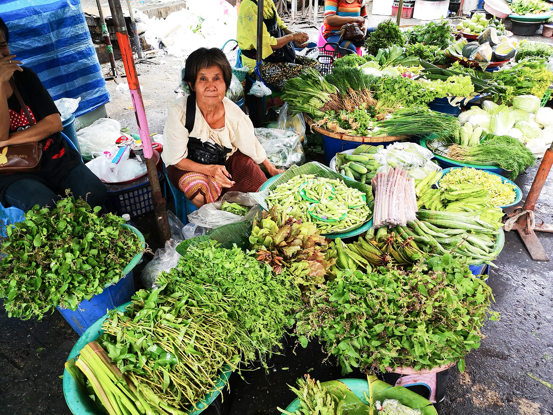 408   Pattaya   103   Le marche